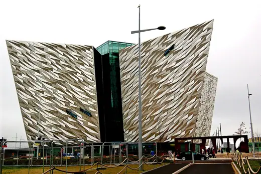 Photo 1: Exterior · Belfast - Titanic Quarter - Titanic Belfast
