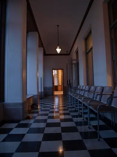Photo 6: Interior
