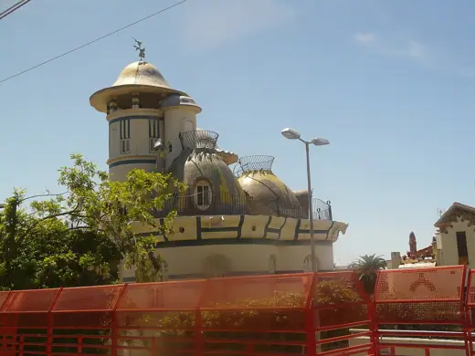 Photo 3: Exterior · Torre de la Creu (Sant Joan Despí)