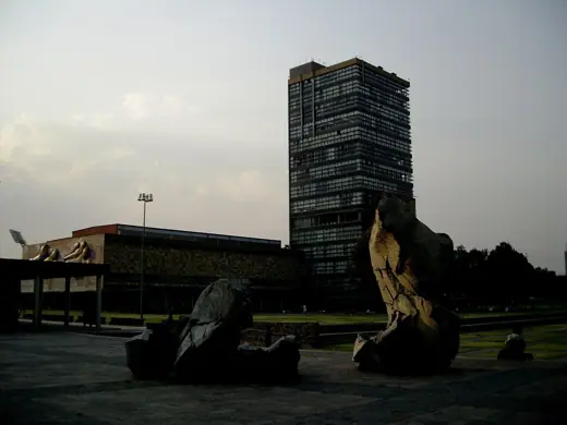 Photo 6: Detail · Rectoría, UNAM