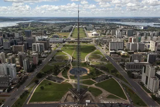 Photo 3: Exterior · Downtown Brasilia