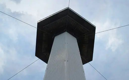 Photo 3: Exterior · Torre Espacial - Parque de la Ciudad