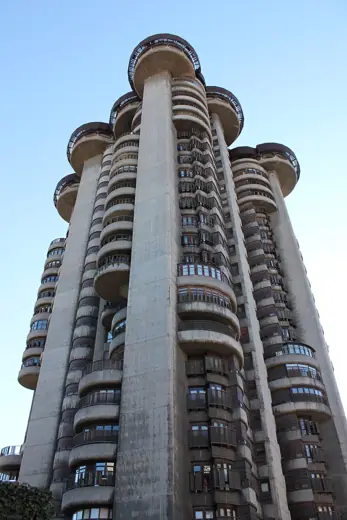 Photo 4: Exterior · Façade of Torres Blancas building in Madrid ( Spain )