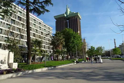 Photo 6: Context