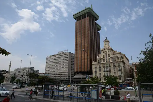 Photo 4: Exterior · toronyház (Colón)