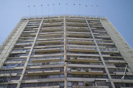 Photo 2: Exterior · Tower A of Torres de Tajamar - bottom view