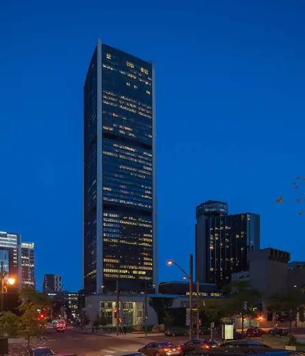 Photo 3: Exterior · Tour de la Bourse, Montreal