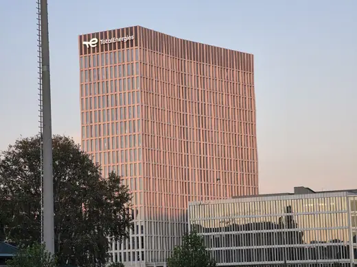 Photo 2: Exterior · Jean-Monnet-Tower in Berlin-Moabit, Deutschland