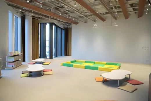 Photo 5: Interior