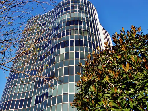 Photo 3: Exterior · Edificis Trade (Barcelona)