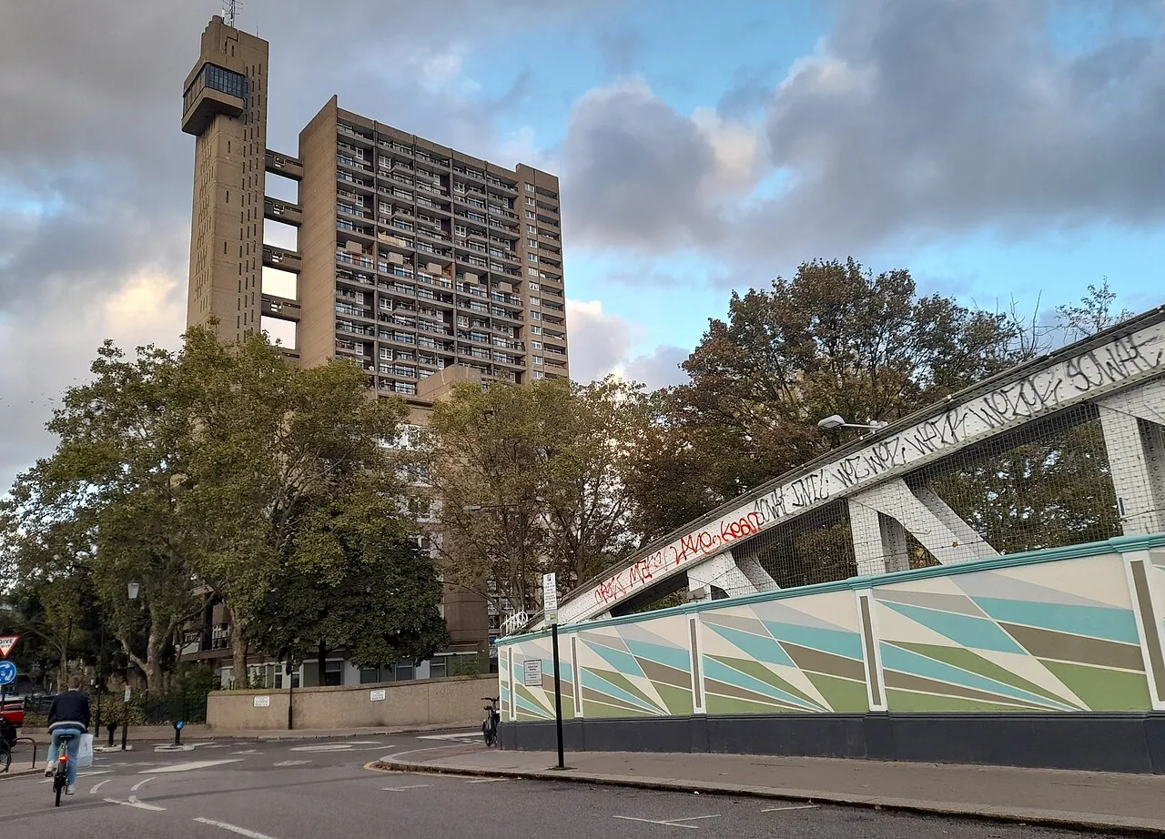 Trellick Tower: Context · Trellick Tower, North Kensington