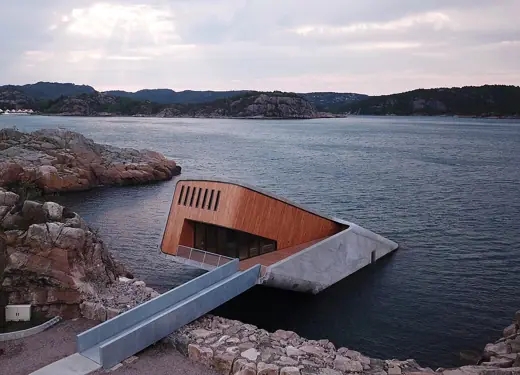 Photo 4: Exterior · Restauranten Under i Lindesnes