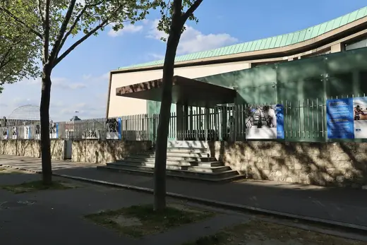 Photo 3: Exterior · Entrée secondaire de l'UNESCO, 125 avenue de Suffren (Paris, 7e)