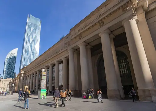 Photo 2: Exterior · Front facade and main entrance of Union Station in Toronto