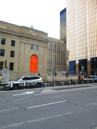 Photo 3: Exterior · Reconstructing the east facade of Toronto's Union Station, 2017 04 19 -a