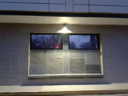 Photo 3: Detail