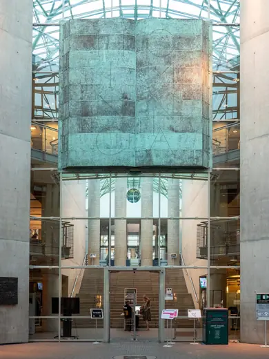 Photo 3: Exterior · University of Warsaw Library