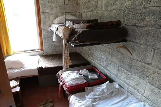 Photo 4: Interior