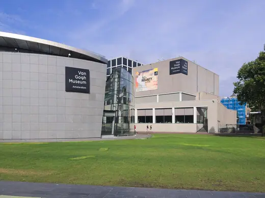 Photo 3: Exterior · The exterior of Van Gogh Museum in September 2016