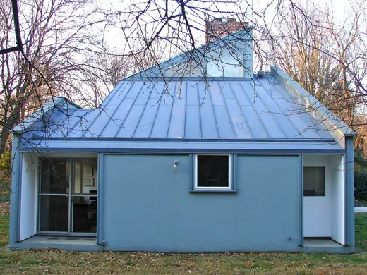 Photo 2: Exterior · Vanna Venturi House from the south (side)