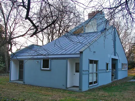 Photo 3: Exterior · Vanna Venturi House from the southeast (front side)