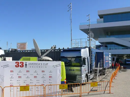 Photo 3: Exterior · Imatges de València en 2010, durant la 33 Copa de l'Amèrica de Vela