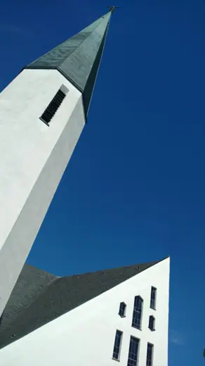 Photo 3: Exterior