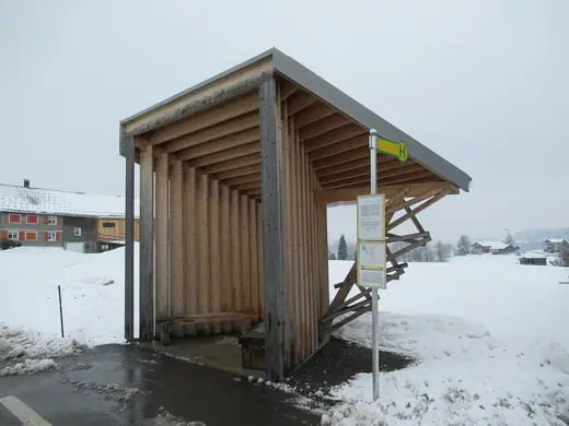 Photo 2: Exterior · Bushaltestelle Krumbach-Glatzegg