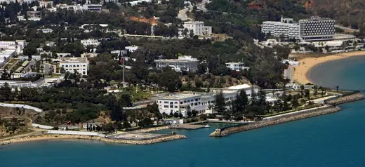 Photo 4: Context · Vue aérienne du palais présientiel de Carthage