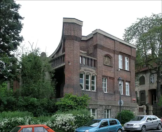 Photo 3: Exterior · Bílkova vila