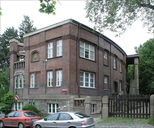 Photo 4: Exterior · Bílkova vila