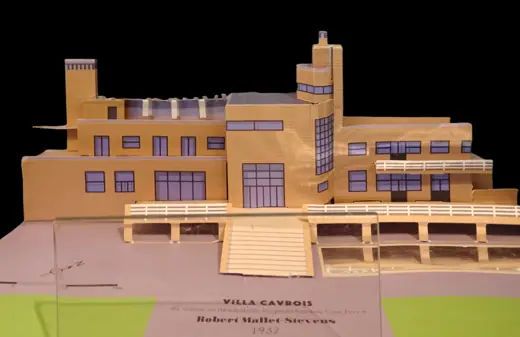 Photo 7: Model