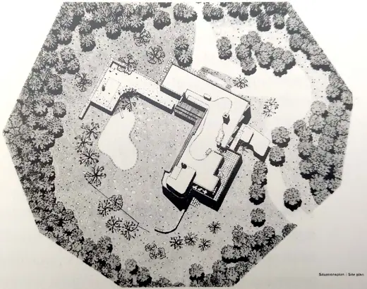 Photo 9: Plan · Site plan
