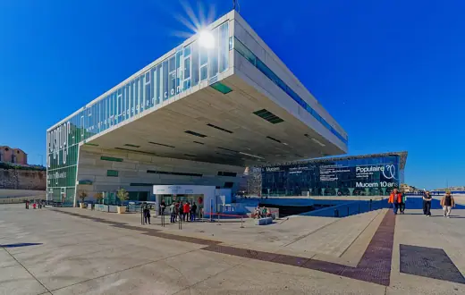 Photo 4: Exterior · Interesting buildings in Marseille