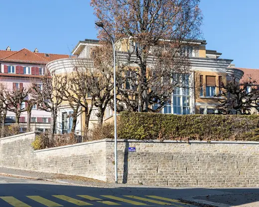 Photo 2: Exterior · Villa Anatole Schwob in La Chaux-de-Fonds - Südseite