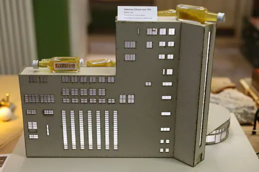 Photo 4: Model