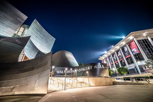 Photo 4: Interior · Night in Los Angeles