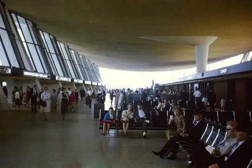 Photo 6: Interior · Interior of the Dulles Airport terminal in about 1963