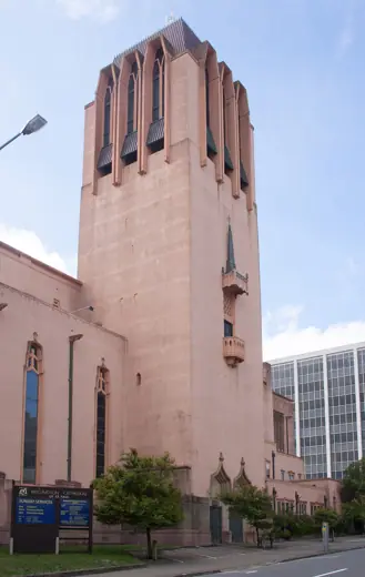 Photo 3: Exterior