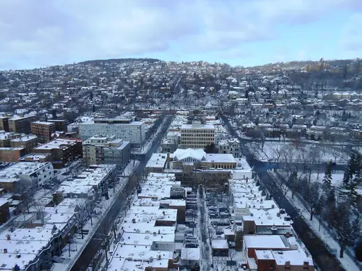 Photo 5: Context · Vue de l'appartement-terrasse (21e étage) de Westmount Square 2