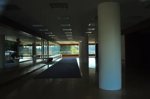 Photo 5: Interior