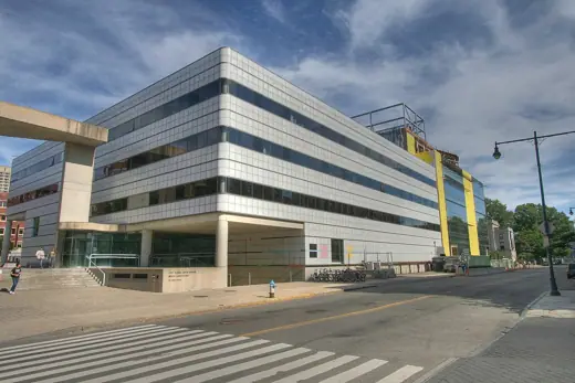 Photo 4: Exterior · MIT's Media Laboratory and expansion under construction