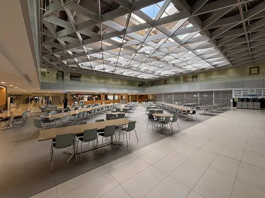Photo 5: Interior · University of Toronto Mississauga William G
