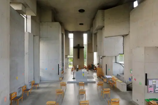 Photo 6: Interior · Innenansicht der Wotruba- bzw
