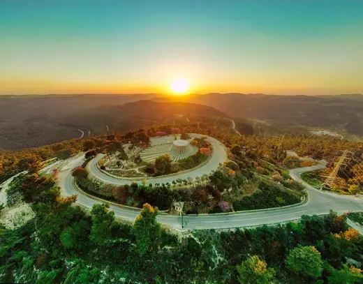 Photo 3: Exterior · Yad Kennedy in sunset