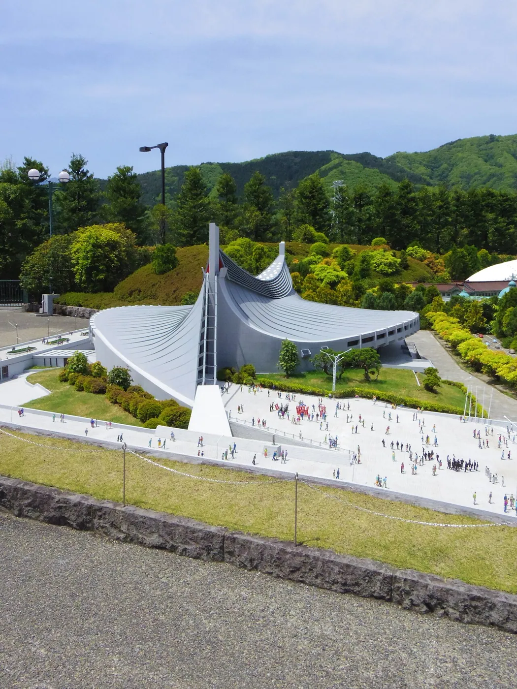 Yoyogi National Gymnasium: Exterior