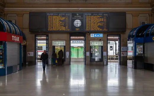 Photo 2: Interior · Main Railway Station, Zagreb, Croatia
