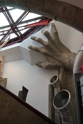 Photo 5: Detail · Ehemalige Zentralsparkassenfiliale Favoritenstraße von Günther Domenig