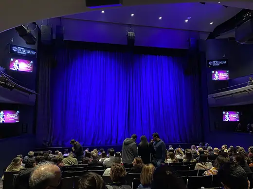 Photo 6: Interior · Zorlu PSM Turkcell Platinum Sahnesi