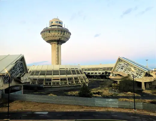 Photo 2: Exterior · The old terminal of Zvartnots international airport